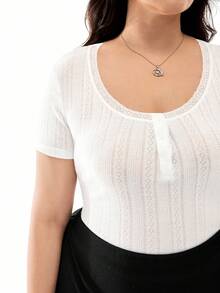 SHEIN EZwear 大尺碼白色蕾絲裝飾針織提花短袖t恤 - 白色 - 查看 6