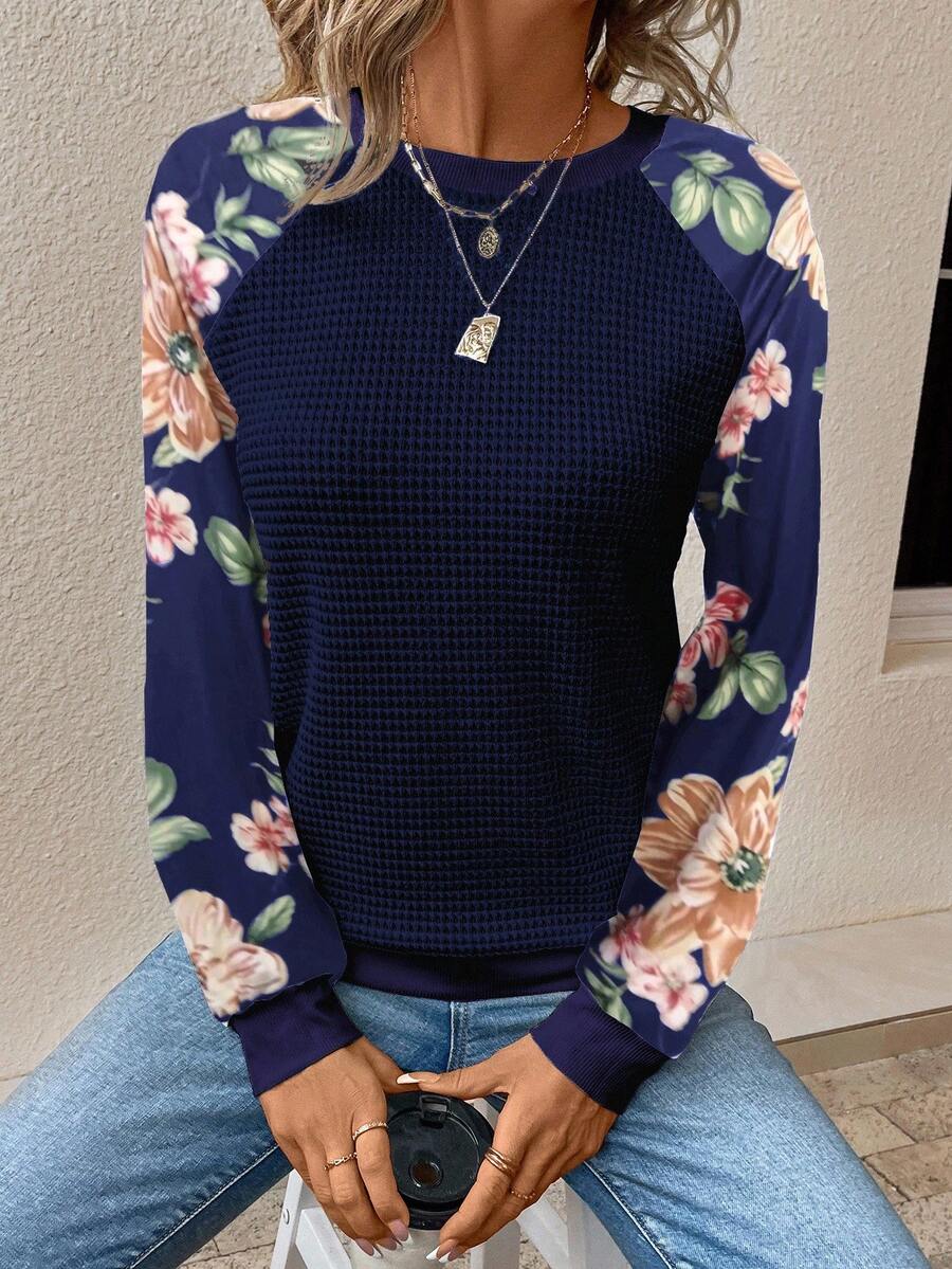 EMERY ROSE 女式花卉拼布黑色纹理休闲运动衫，秋季 - 藏蓝色 - 查看 1