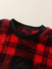 SHEIN Playful Pals 2件裝嬰幼兒男女通用紅白格紋刷毛套頭冬款80年代搖滾風節日派對休閒圓領長袖運動衫 - 彩色 - 查看 6