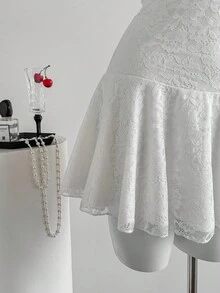 Sweetra Váy yếm hở lưng ren trơn màu gợi cảm - trắng - Xem 3
