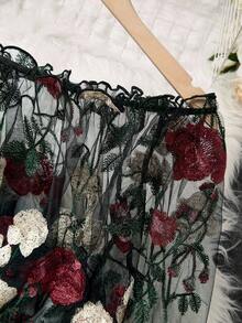 Franclia Plus Size Women's Fashion Sheer Mesh Crochet Embroidered Floral Off-Shoulder Lantern Sleeve Cropped Top