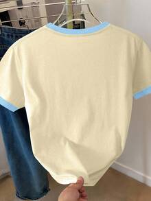 Resyla Áo thun nữ cổ tròn tay ngắn in họa tiết khối màu đơn giản - Vàng nhạt - Xem 2