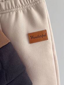 SHEIN Boys' Casual Color Block Letter Print Sweatshirt Set, Beige Brown Black Contrast Long Sleeve Top + Jogger Pants, Autumn/Winter