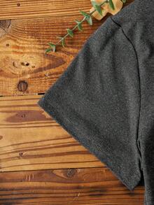 EMERY ROSE Áo thun chữ thập cổ điển Faith cỡ lớn dành cho nữ, VÌ CHÚA YÊU THƯƠNG THẾ GIỚI...Áo thun cổ tròn tay ngắn in họa tiết - Xám - Xem 5