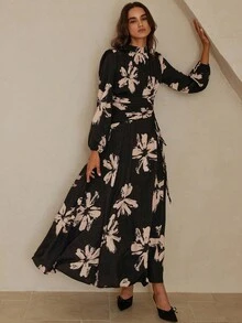 Aveloria Revavyn 优雅花卉印花高领连衣裙，胸部褶皱，腰部抽绳，喇叭形下摆，长袖 - 彩色 - 查看 5