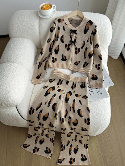 2pcs Girls Leopard Jacquard Knit Cardigan And Wide Leg Pants Set, Handmade Bow Decor Short Cardigan, Loose Fit Warm Soft Pants, Casual Outfit For Autumn/Winter Girls Sweater Sets Girls Cheetah Outfits Tween Matching Set Knit Tweens Two Piece Set Girl Knit Set