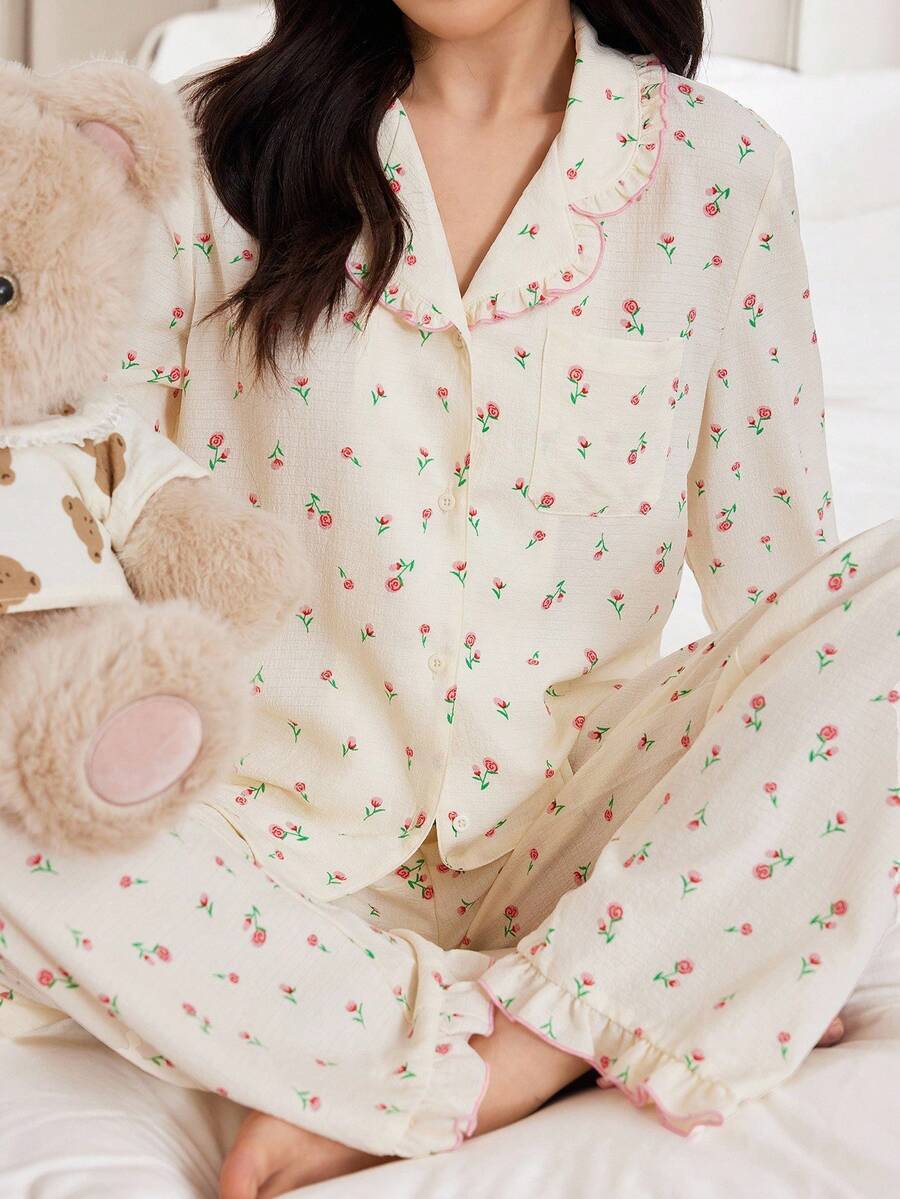 SHEIN 少女泡泡皱下摆领翻领印花睡衣套装带荷叶边装饰假日季节，度假，适合春秋季节，女孩甜美可爱睡衣套装 - 杏色 - 查看 1