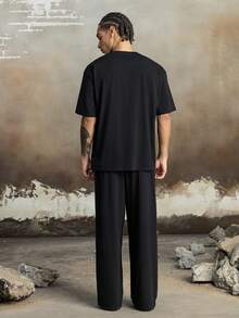 BATMAN X SHEIN Men's Summer Letter Graphic Top & Pants Loungewear Set - Black - View 2