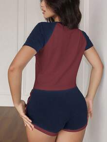 DAZY Fitted Short Contrast Color Raglan Sleeve Casual Loungewear Set Pajama - Burgundy - View 5