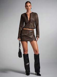 SHEIN BAE PU皮革休闲百搭短款修身女裙，水洗PU裙，时尚腰带细节，音乐节裙，棕色皮裙，万圣节服装 - 卡其色 - 查看 7