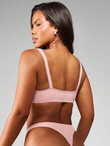 MISSGUIDED 褶皱双层内衬 Bralette 带精致 Picot 饰边无缝无线内衣宽肩带低胸领口柔软舒适女士 - 粉色 - 查看 2