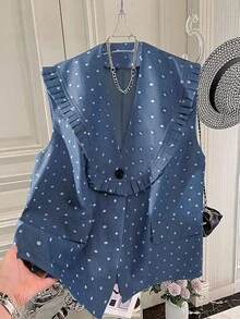 GlowEve CURVE Rompi Tanpa Lengan Motif Polkadot Ukuran Besar dengan Hem Berlipit, Potongan Longgar, Desain Saku Palsu - Biru - View 1