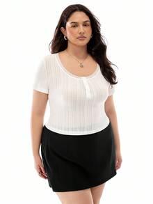 SHEIN EZwear 大尺碼白色蕾絲裝飾針織提花短袖t恤 - 白色 - 查看 4