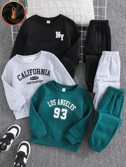 SHEIN Conjunto de 6 piezas de sudadera con cuello redondo y pantalones de ajuste relajado con estampado de letras lindas y casuales para niños pequeños, multipack de 3 estilos, adecuado para ir a la escuela, uso diario casual, viajes, deportes, primavera, verano, otoño, invierno. Conjunto de invierno para niños, conjunto de chándal para niños, ropa de invierno para niños, verde, vintage, rave, navidad