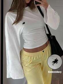 Siren Gaze Elegant Casual White Women's Autumn Fall Clothes For Women Winter Clothes Embroidered Knight Graphic Flare Sleeve Fitted Cropped T-Shirt, 2025 New Luxury Old Money Style Top For Party Commuting Business Casual Workday Outing Butter Yellow Tops Pastel Yellow Top Light Yellow Top Yellow Crop Top Women - White - View 2