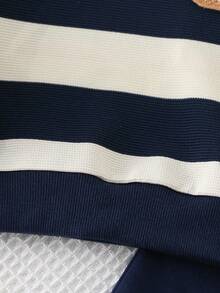 SHEIN Playful Pals 2pcs/Set Infant Unisex Baby Boy Spring/Autumn Colorblock Striped Crew Neck Long Sleeve Top With Cute Bear Graphic, Paired With Solid Blue Slim Fit Pants, Casual Outfit Suitable For Outings, Homewear, Light Sports, And Birthday Parties Baby Boy Clothes Long Sleeve Baby Casual Sets Infant Boy Clothes With Bear Parties Baby Boy Striped Outfit Black And White Baby Boy Outfit Baby Boy Outfit Baby Boy Outfit Set Baby Boy Clothes Boys Outfit Sets Fall Winter