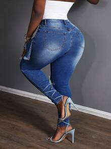 Slaydiva Plus Size Fashionable Light-Colored Denim Jeans - Medium Wash - View 3
