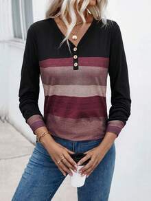 EMERY ROSE قميص كاجوال بياقة على شكل حرف V وأكمام طويلة مطبوع بخطوط، تيشيرت نسائي بطباعة عشوائية للربيع