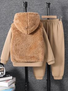 SHEIN 3 件套年轻男孩休闲卡其色纯色字母图案长袖连帽衫、蓬松背心夹克、松紧腰裤三件套服装，秋冬 - 卡其色 - 查看 5