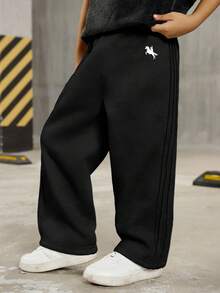 Boys Clothes 1-Pack Young Boys Casual College Comfortable Fashionable Simple Street Loose Version Practical And Versatile Pleated Sweatpants Trousers Comfortable And Thick Suitable For Daily Use Suitable For School Suitable For Travel Suitable For Sports Suitable For Spring, Summer, Autumn And Winter Seasons Suitable For School Start, Back To School Season, Opening Ceremony.