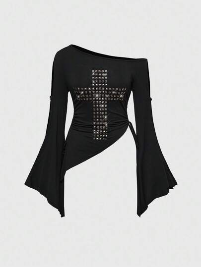 Grunge Punk قميص كاجوال للنساء بأكمام خفاش وخصر ضيق وأكتاف مائلة غير متماثلة مزين بالصليب والنيتات بطراز عتيق