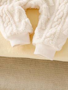 SHEIN 女婴可爱休闲针织提花羊毛连帽连体衣，秋冬 - 米色 - 查看 6