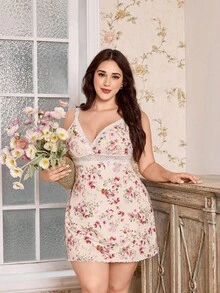 CottageSlumber Floral Print Lace Patchwork Deep V-Neck Plus Size Camisole Nightgown - Multicolor - View 4