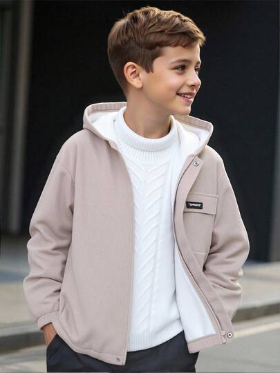 SHEIN 男童休闲百搭舒适保暖连帽宽松灯芯绒外套，适合通勤、上学、休闲、旅行、运动、秋冬季穿着，也适合生日派对、晚宴、演出、婚礼、洗礼、开幕式等场合。日常穿着舒适，适合上学、旅行、运动，秋冬季皆宜。