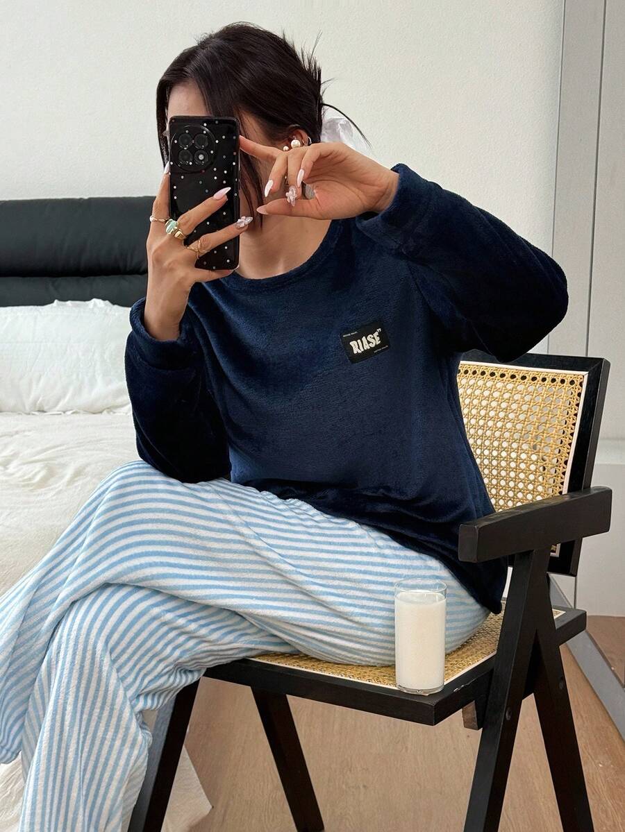 SHEIN 舒适双面法兰绒条纹圆领女式睡衣套装，秋冬装 - 藍色 - 查看 1