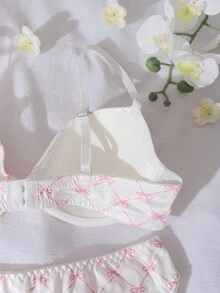 DelicateAllure 2 件套蕾丝拼布蝴蝶结带衬垫钢圈文胸和内裤套装，甜美迷人，提升和支撑 - 白色 - 查看 4