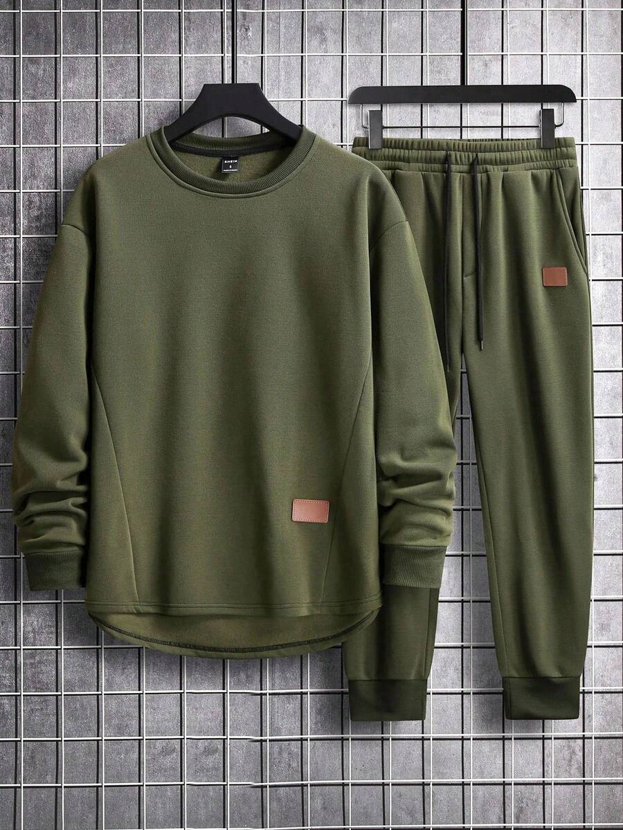 Manfinity Homme 宽松男士保暖内衬拼接细节卫衣和抽绳腰带运动裤套装，绿色男士休闲上衣和裤子套装，橄榄绿男士两件套运动服，卡其色男士两件套运动服，秋冬绿色男士两件套