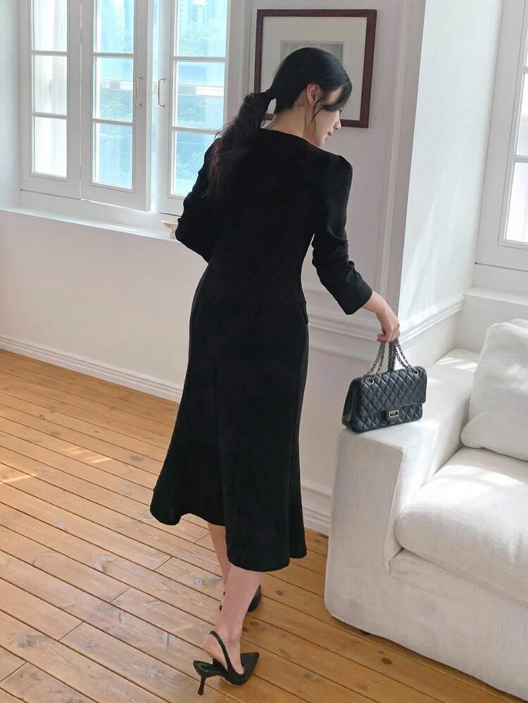 Women's Square Neck Waist Cinched Mermaid Hem Midi Dress