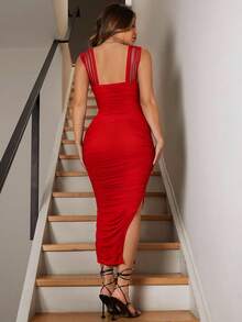 SHEIN SXY 大码女式优雅红色荷叶边开衩紧身连衣裙 - 紅色 - 查看 2
