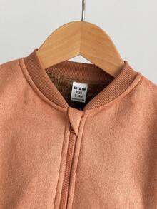 SHEIN 1 件男童休闲驼色拉链夹克，棒球领长袖保暖外套，秋冬实用款式 - 駝色 - 查看 3