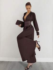 Siren Gaze Elegante ropa de otoño marrón para mujeres, nuevo vestido largo con cintura ceñida de cuello en V profundo y cinturón de PU con estilo de dinero viejo de lujo para ropa de invierno para mujeres, adecuado para trabajo, casual de negocios, fiesta, Halloween, Navidad, Acción de Gracias, Año Nuevo, vestido de fiesta largo y elegante casual para otoño e invierno