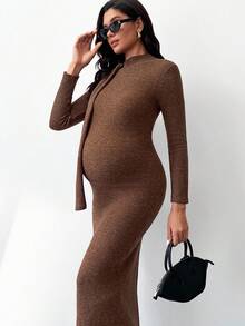 MaterniWear Vestido casual ajustado de manga larga con diseño de cuello asimétrico y unicolor para maternidad - Marrón Mocha - Ver 5