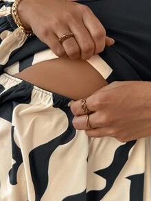 SHEIN Maternity Plus Size Geometric Print Square Neck Lantern Sleeve Casual Top