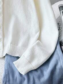 SHEIN 青少年女孩宽松休闲简约舒适圆领前开纯色毛衣秋冬女孩服装 - 米色 - 查看 3