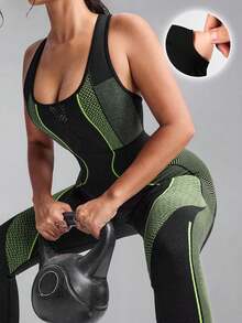 Mono deportivo sin costuras de dos tonos con sujetador incorporado, almohadillas extraíbles, rayas geométricas de carreras, elástico, yoga, mono de gimnasio de una pieza con recorte de malla, diseño transpirable y de control del abdomen para mujer, ropa de ocio deportivo para oficina, gimnasio, trabajo desde casa, running, bicicleta, HIIT, entrenamiento, confort y movimiento, ciclismo, CrossFit, al aire libre