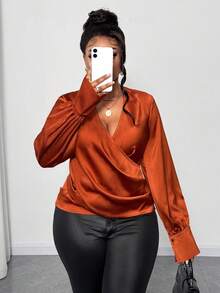 Maweii Blusa de moda con pliegues, cuello en V superpuesto y manga larga, de unicolor, para mujer de talla grande - Marrón - Ver 4