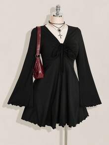 SHEIN ICON 大码女式性感复古 Y2K 风格褶饰前喇叭袖黑色连衣裙 - 黑色 - 查看 4