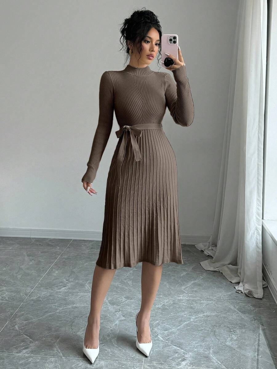 Rafferiza Đầm thời trang tay dài xếp ly cổ đứng màu trơn tối giản cho nữ - màu nâu - Xem 1