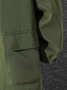 SHEIN Veste à capuche zippée doublée thermique pour garçons préadolescents, décontractée et polyvalente. Matière plus épaisse, convenant pour les fêtes d'anniversaire, soirées, représentations, mariages, baptêmes, cérémonies d'ouverture. Adapté à un usage quotidien, à l'école, aux voyages, aux sports, à l'automne et à l'hiver. - Militaire verte - Voir 5