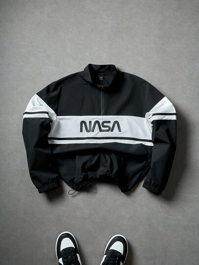 Manfinity EMRG Men's Casual Stand Collar Long Sleeve Jacket, Windbreaker/Outdoor Windbreaker,Winter Half Zip Stand Collar Jacket With Letter Graphic, Adjustable Drawstring Hem, Suitable For Daily Wear, Outdoor Activities, Sports, Casual, School, Party, Music Festival. Can Be Given As A Gift To Friends And Boyfriends