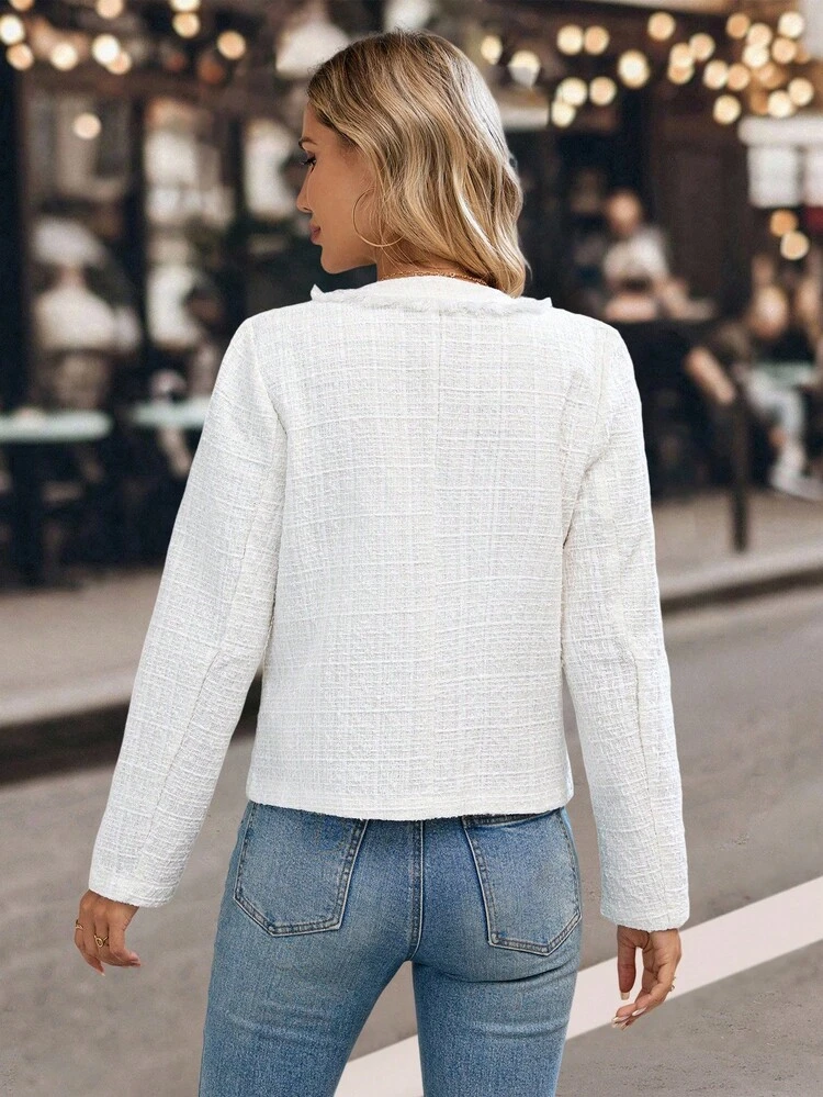 Cappotto lungo a maniche lunghe monocromatico e minimalista da donna, giacca in tweed bianco da indossare quotidianamente, giacca con bottoni, giacca in tweed con frange, giacca in tweed da donna per l'autunno/inverno