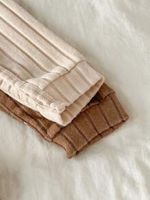 SHEIN 2pcs Baby Girls' Cute Ribbed Jumpsuit With 3D Floral Decor, Versatile For Autumn/Winter