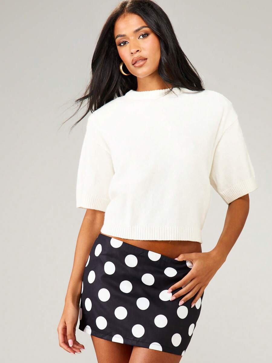 MISSGUIDED Cropped Knit Sweater Short Sleeve Round Neck Ribbed Hem Casual Lightweight Summer Spring Modern Basic Essential Top White Minimalist Versatile - White - View 1