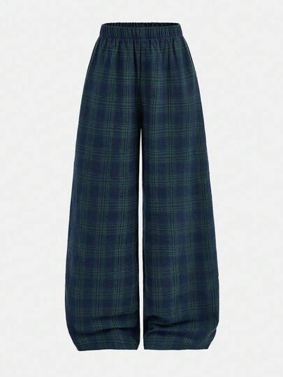 Girlism بنطلون فتاة مراهقة كاروهات للارتداء اليومي، من الفليس الدقيق، بتصميم كرة القدم/كرة السلة باللونين الأسود والأبيض، بنطلون رياضي واسع الساق مناسب للشتاء والخريف والأعياد كالهالوين والكريسماس ورأس السنة، هدية عيد الميلاد مناسبة للارتداء اليومي والمدرسي في الخريف والشتاء، وأيضًا للارتداء اليومي والشارع والمنزل في أنماط الخريف والشتاء، بنطلون كاروهات، بنطلون مربعات، بنطلون كاروهات خضراء