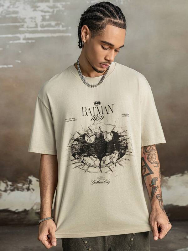 BATMAN X SHEIN Camiseta de manga corta de cuello redondo con estampado de letra y murciélago, casual para hombre, de verano