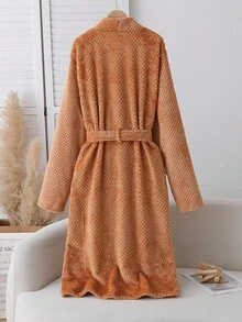 Men's Minimalist Gentleman Embroidery Bear Pattern Long Sleeve Belted Robe, Fluffy